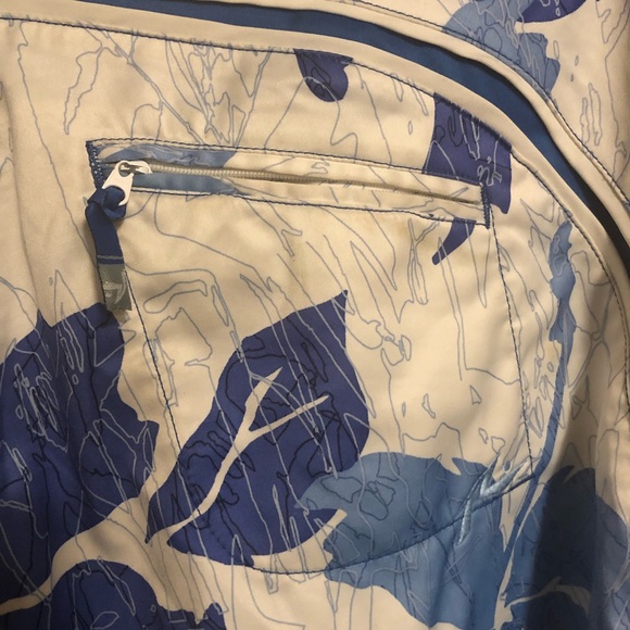 💛💛 Men’s Blue/White floral Board Shorts - Picture 7 of 8